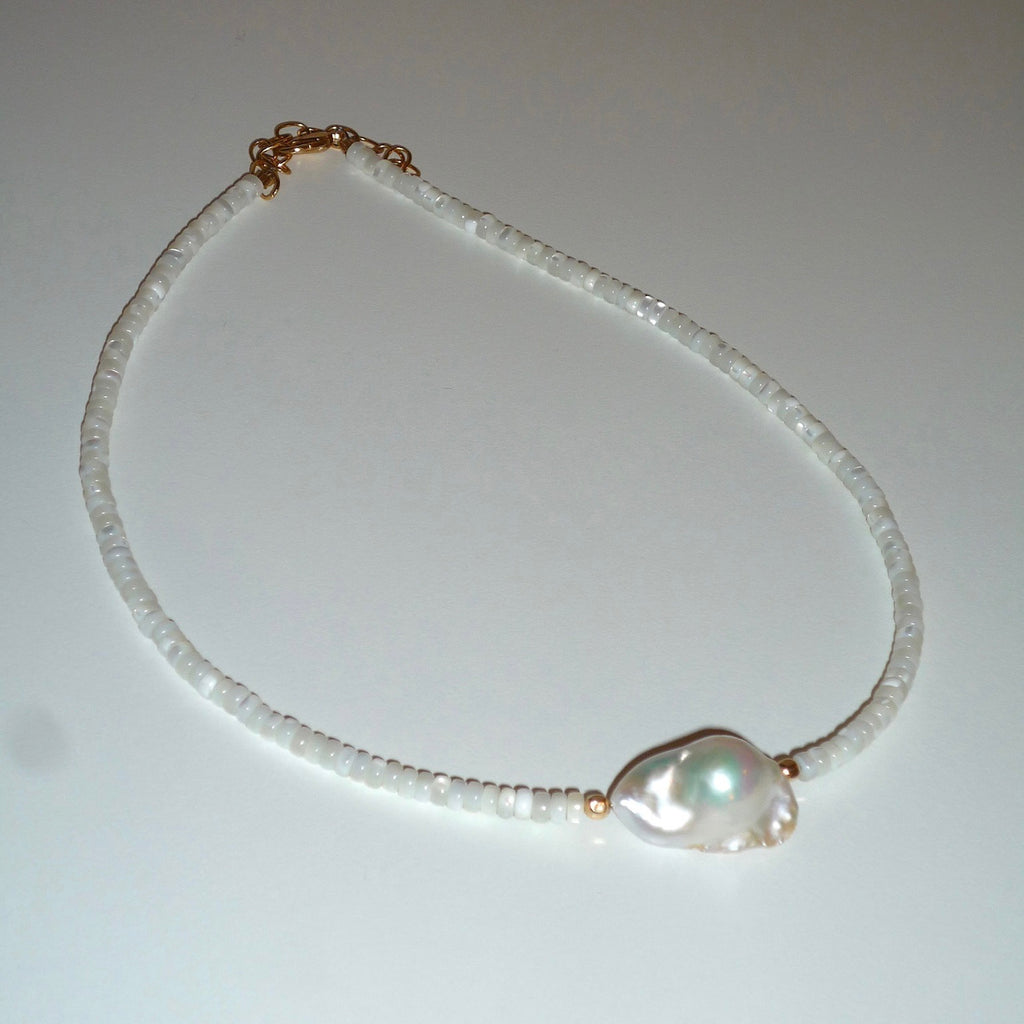 Amalfi Baroque Pearl Necklace in White